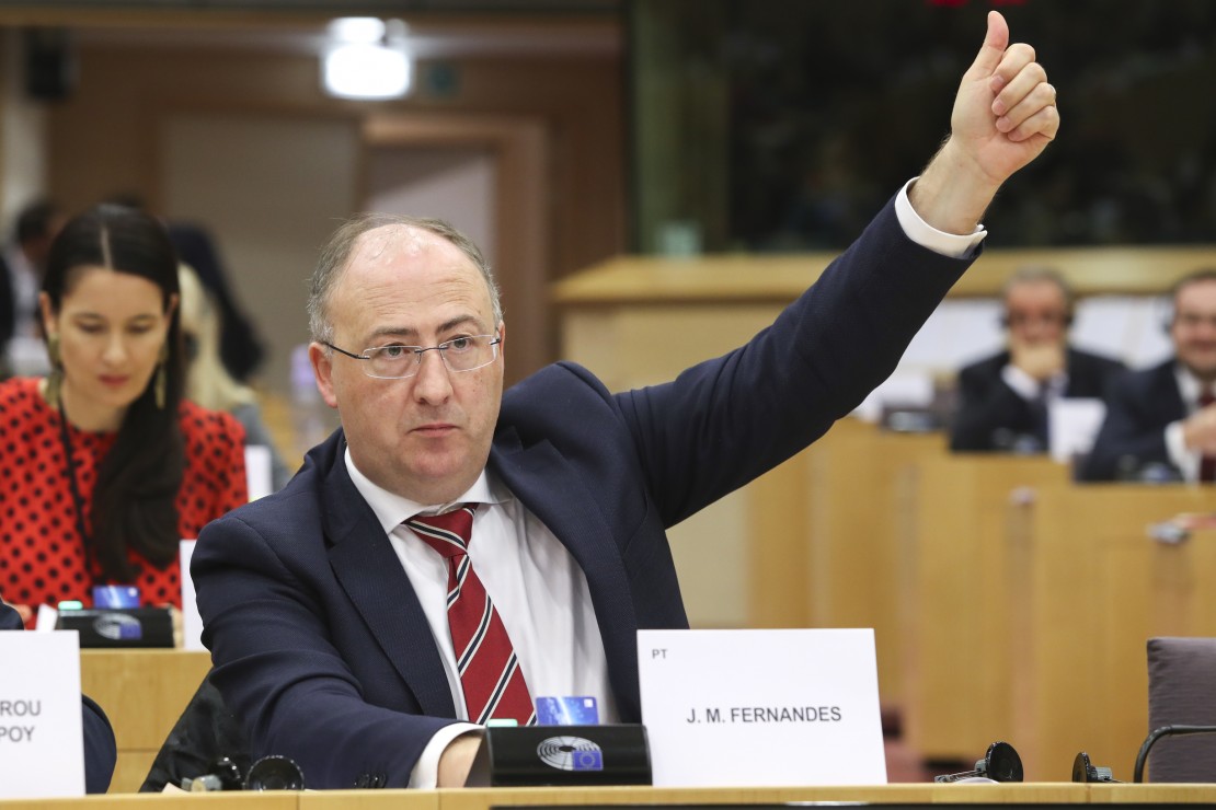Eurodeputado do PSD alerta para risco do "plano de recuperação" europeu agravar a dívida pública portuguesa